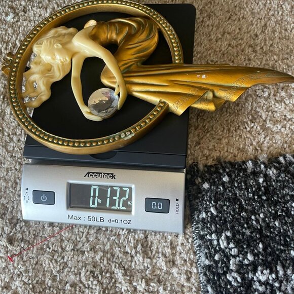 Design Toscano Gold-Tone Lady of the Lake Figurine - Art Deco Resin Sculpture - Picture 9 of 11